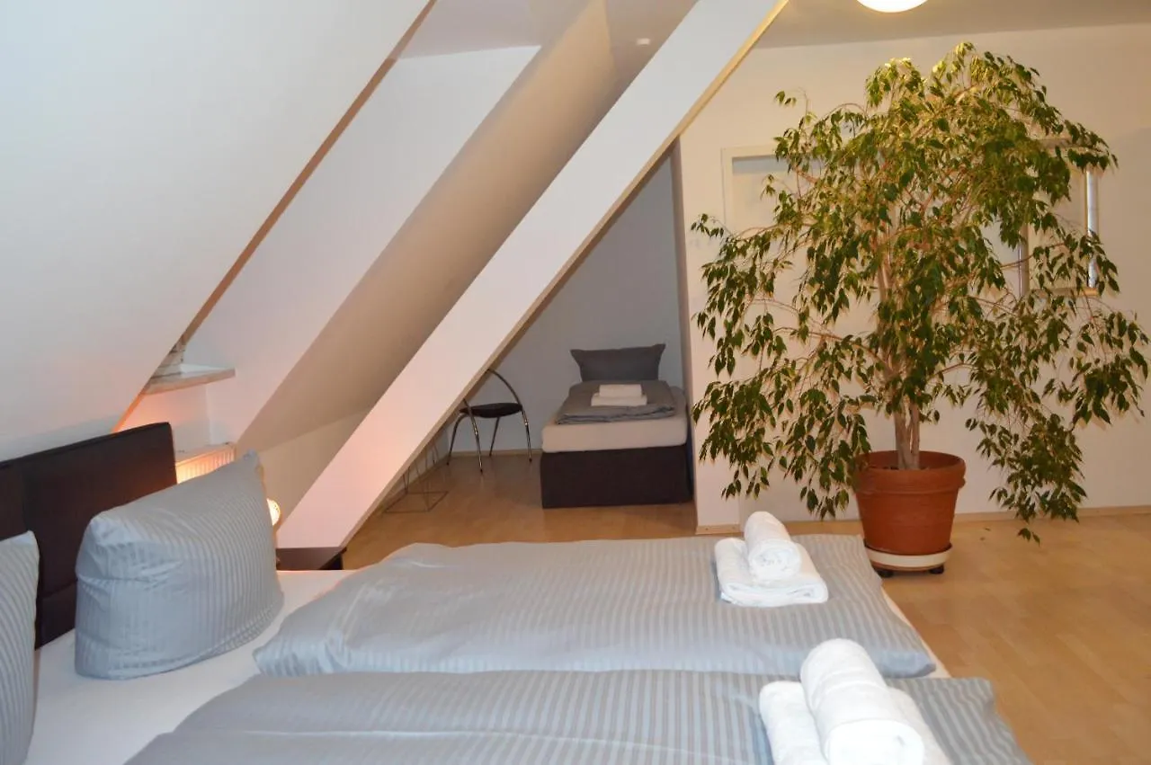 New City Center Stays 2 München 0*,